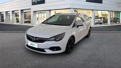 Bianco Usata 2021 Opel Astra Ultimate Station wagon | 13.450 € (Buon prezzo)