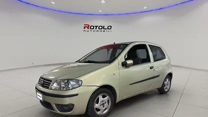 Usata Fiat Punto Dynamic 69 CV (50 kW) 2005 Utilitaria