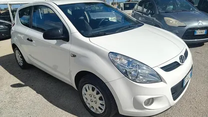 Other Usata 2010 Hyundai i20 Comfort Due volumi | 2800 € (Buon prezzo)