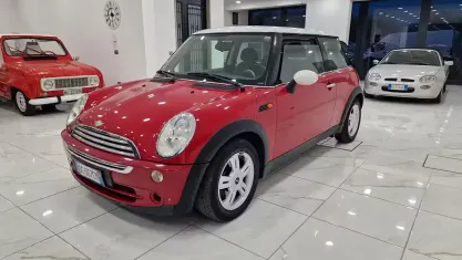 Usata Mini ONE 90 CV (66 kW) 2006 Rosso Utilitaria