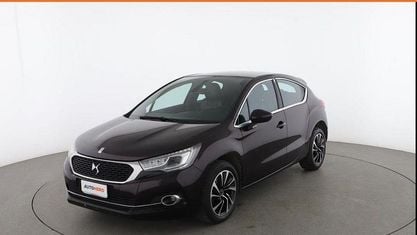 Usata DS Automobiles DS4 Sport Chic 120 CV (88 kW) 2016 Viola Berlina