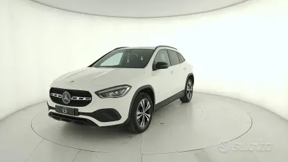 Usata Mercedes GLA250 160 CV (117 kW) 2023 Bianco SUV