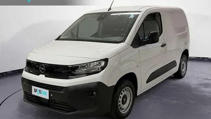 Bianco Nuova 2025 Opel Combo S Monovolume | 22.100 € (Buon prezzo)