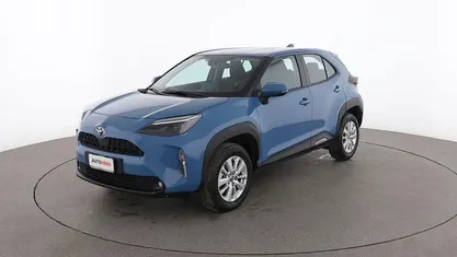 Blu Usata 2022 Toyota Yaris Hybrid Active | 21.899 € (Buon prezzo)