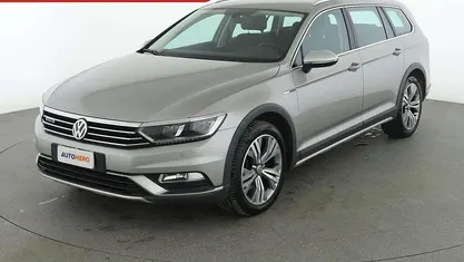 Usata VW Passat Alltrack Business 190 CV (139 kW) 2016 Argento Station wagon