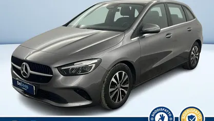 Grigio metallizzato Usata 2023 Mercedes B180 Advanced Monovolume | 24.500 € (Ottimo prezzo)