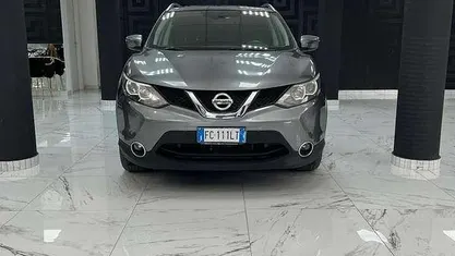 Grigio Usata 2016 Nissan Qashqai Visia SUV | 9999 € (Buon prezzo)