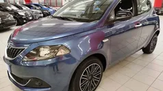 Blu Usata 2023 Lancia Ypsilon Gold Due volumi | 12.900 € (Buon prezzo)