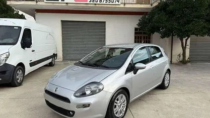 Other Usata 2015 Fiat Punto Lounge Due volumi | 3490 € (Ottimo prezzo)