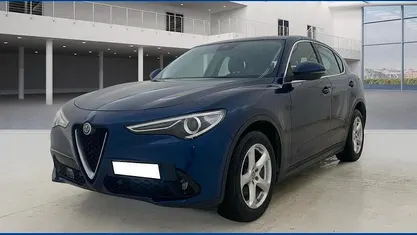 Usata Alfa Romeo Stelvio Executive 180 CV (132 kW) 2018 Blu SUV