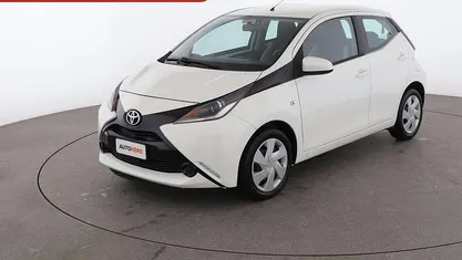 Usata Toyota Aygo X-play 70 CV (51 kW) 2016 Bianco Utilitaria