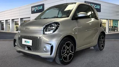 Usata Smart ForTwo Coupé 60 kW (82 CV) 2021 Grigio Utilitaria