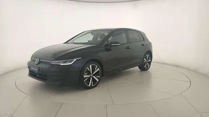 Grenadill black metallizzato Usata 2025 VW Golf Edition Tre volumi | 31.900 € (Buon prezzo)