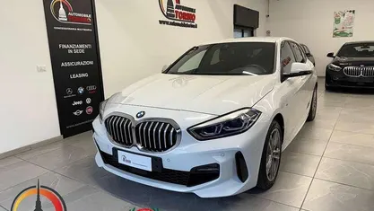 Usata BMW 118 M Sport 136 CV (100 kW) 2021 Bianco Utilitaria