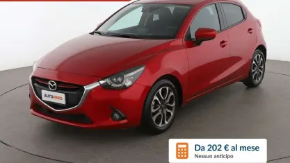 Usado Mazda 2 Exceed 116 CV (85 kW) 2017 Rojo Berlina