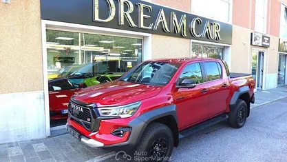 Usata Toyota HiLux Sport 204 CV (150 kW) 2025 Pick-up