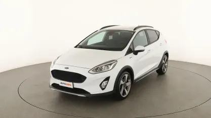 Usata Ford Fiesta Active 86 CV (63 kW) 2018 Bianco Utilitaria