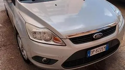 Usata Ford Focus 90 CV (66 kW) 2009 Grigio Station wagon