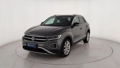 Usata VW T-Roc Style 110 CV (80 kW) 2023 Grigio SUV