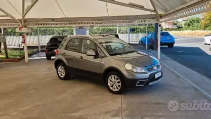 Usata Fiat Sedici 135 CV (99 kW) 2010 Grigio SUV