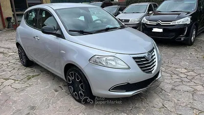 Usata Lancia Ypsilon S 69 CV (50 kW) 2014 Grigio Utilitaria