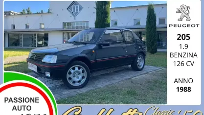 Usata Peugeot 205 126 CV (92 kW) 1988 Grigio Berlina