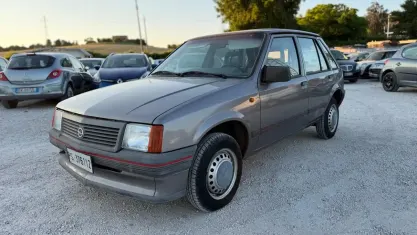 Usata Opel Corsa 45 CV (33 kW) 1989 Grigio Berlina