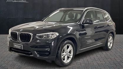 Käytetty BMW X3 Advantage 190 HP (139 kW) 2019 Musta Katumaasturi