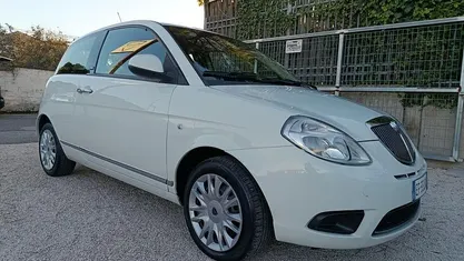 Bianco Usata 2011 Lancia Ypsilon Due volumi | 4500 € (Buon prezzo)