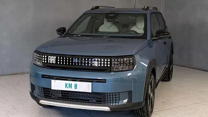 Nero Nuova 2025 Fiat Grande Panda La Prima Due volumi | 20.890 € (Buon prezzo)