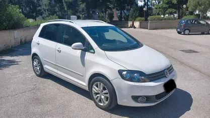 Usata VW Golf VI Highline 105 CV (77 kW) 2011 Bianco Utilitaria