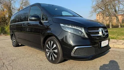 Nero Usata 2023 Mercedes V250 Monovolume | 41.700 € (Super prezzo)