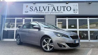 Other Usata 2013 Peugeot 308 Business-Line Tre volumi | 5900 € (Buon prezzo)