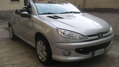 Usata Peugeot 206 CC Quiksilver 109 CV (80 kW) 2005 Cabrio