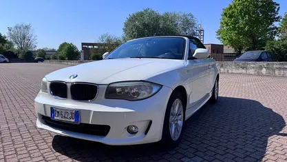 Usata BMW 118 Cabriolet Efficient Dynamics 143 CV (105 kW) 2011 Bianco Cabrio