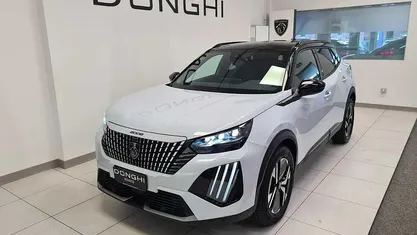 Usata Peugeot 2008 GT 136 CV (100 kW) 2025 SUV
