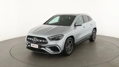 Usado Mercedes GLA200 AMG line 150 CV (110 kW) 2025 Plateado SUV
