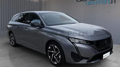 Grigio Usata 2023 Peugeot 308 Allure Station wagon | 22.900 € (Buon prezzo)