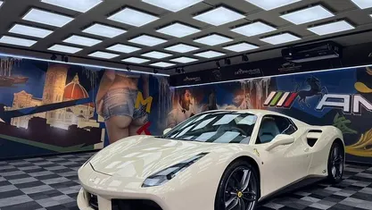 Nuova Ferrari 488 670 CV (492 kW) 2026 Bianco Cabrio