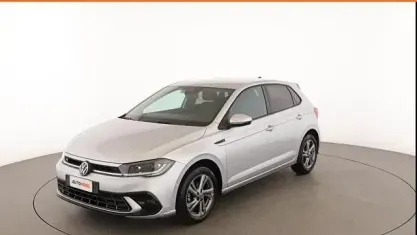 Usata VW Polo R-line 95 CV (69 kW) 2022 Argento Utilitaria