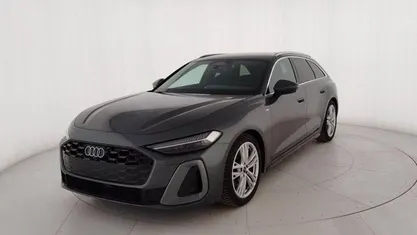 Usata Audi A5 S-Line 204 CV (150 kW) 2025 Grigio metallizzato Station wagon