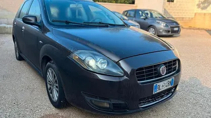 Usata Fiat Croma 120 CV (88 kW) 2008 Grigio Station wagon