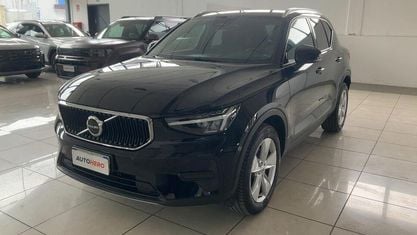 Usado Volvo XC40 Core 163 CV (119 kW) 2023 Negro SUV