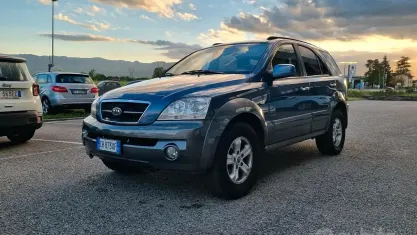 Usata Kia Sorento 140 CV (102 kW) 2003 Grigio SUV