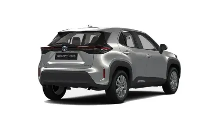 Usata Toyota Yaris Cross Lounge 116 CV (85 kW) 2022 Argento SUV