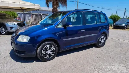 Usata VW Touran 101 CV (74 kW) 2004 Bluazzurro Monovolume