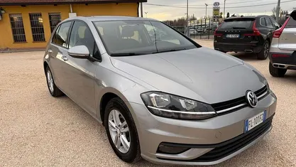 Usata VW Golf VII Trendline 86 CV (63 kW) 2017 Grigio Berlina