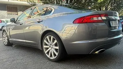 Usata Jaguar XF 207 CV (152 kW) 2008 Grigio Berlina
