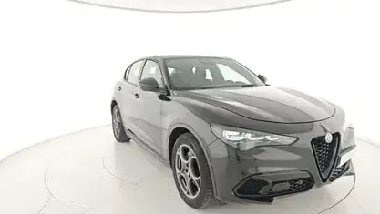 Usata Alfa Romeo Stelvio Sprint 160 CV (117 kW) 2024 Nero SUV