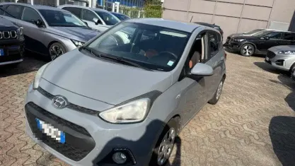 Usata Hyundai i10 Style 67 CV (49 kW) 2014 Grigio nardò Utilitaria